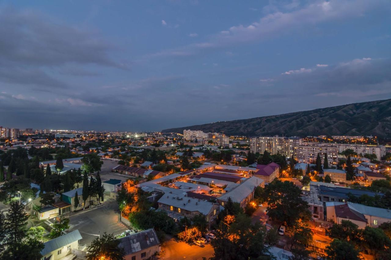 Niko'S Apartments On Shartava Street Tbilisi Bagian luar foto